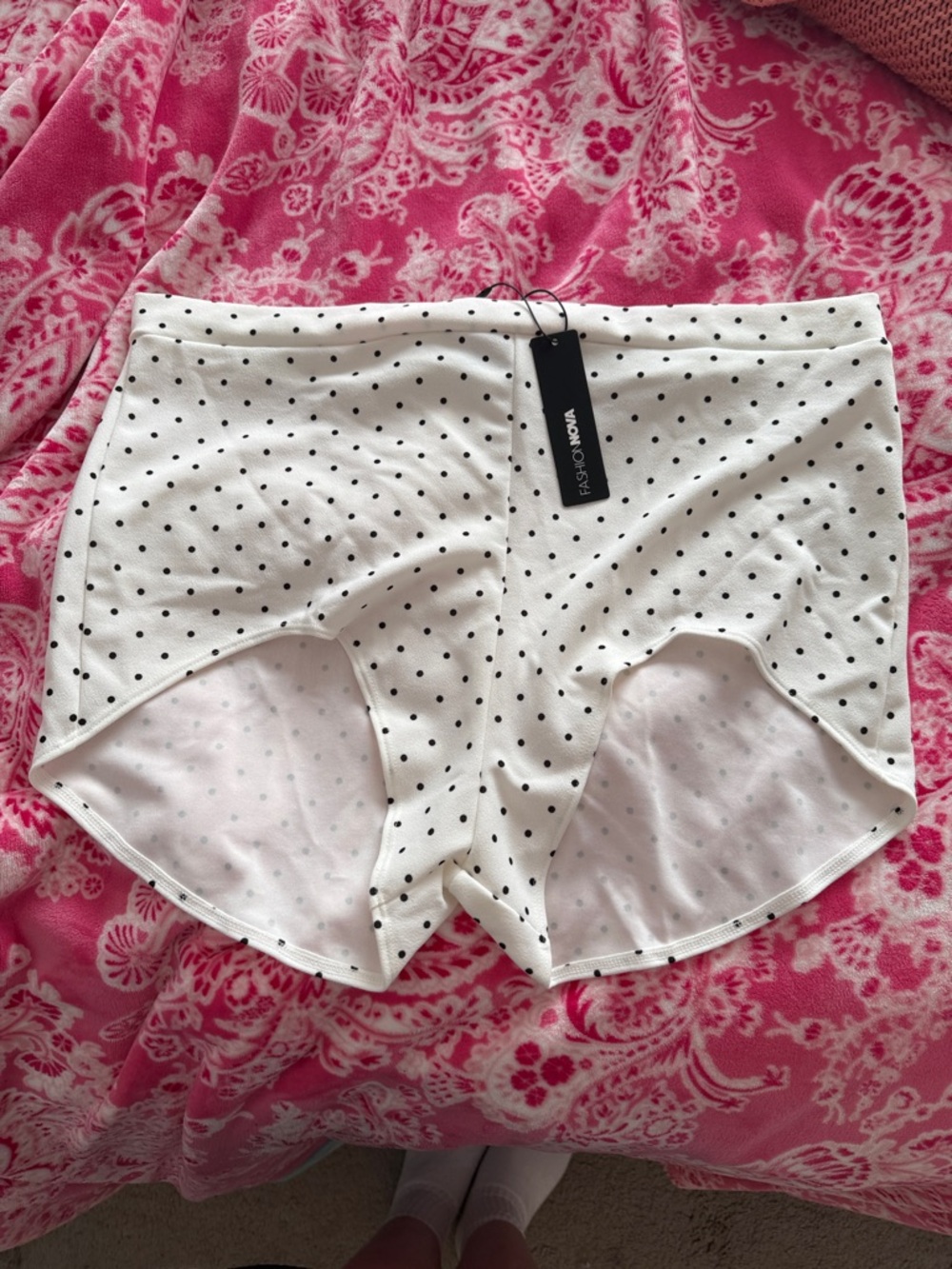 NWT Fashion Nova Women's High-Waist Polka Dot Shorts - White/Black